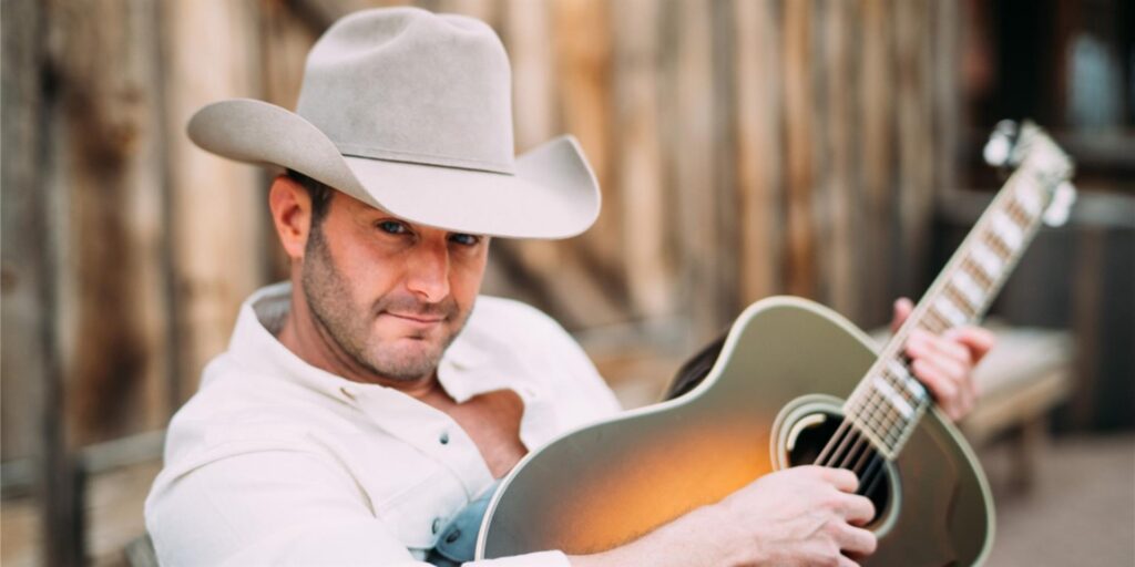 Easton Corbin - CT Presents